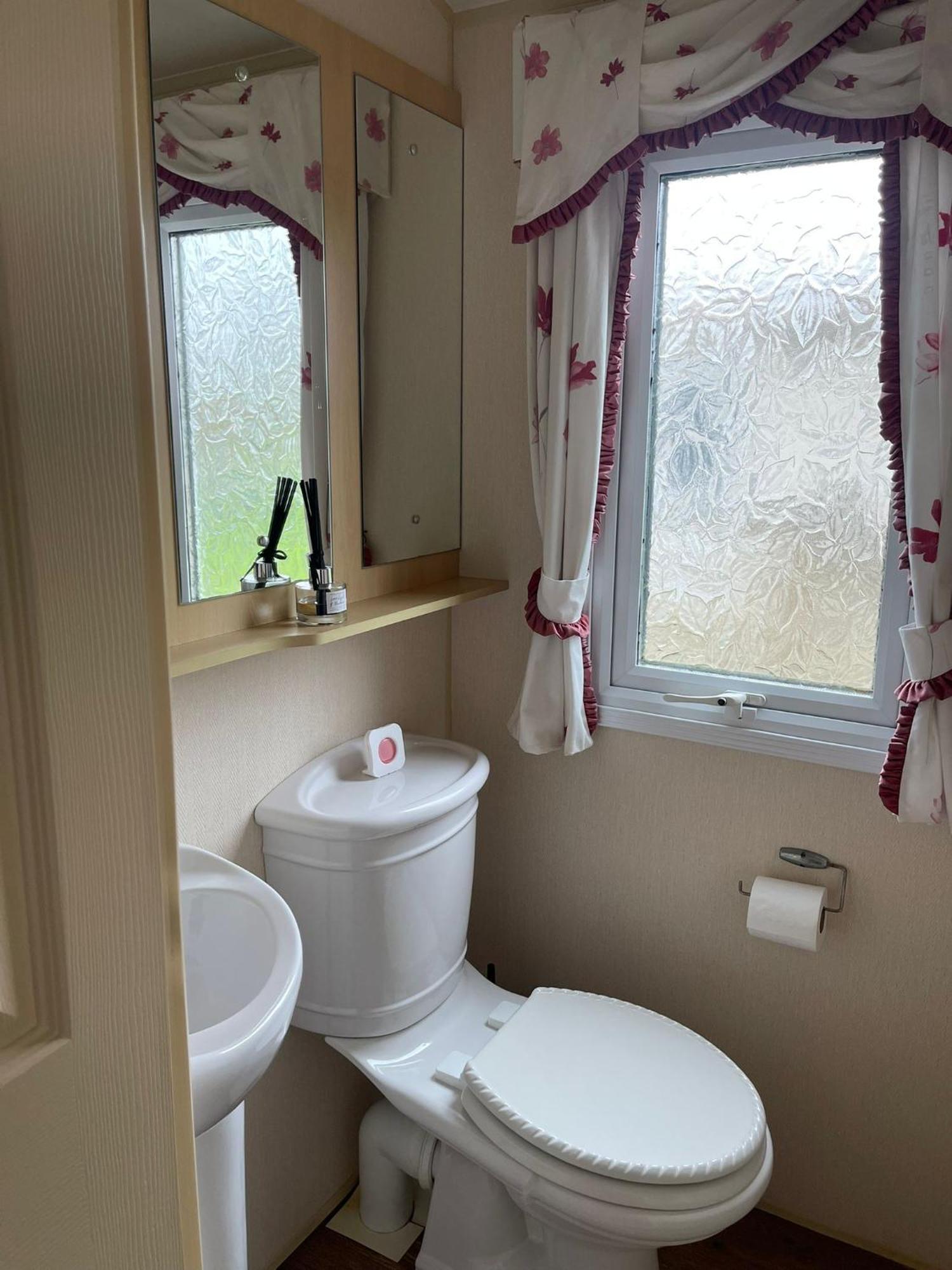Severnside Boat And Caravan Park Gloucestershire - Caravan 1 Deerhurst Εξωτερικό φωτογραφία
